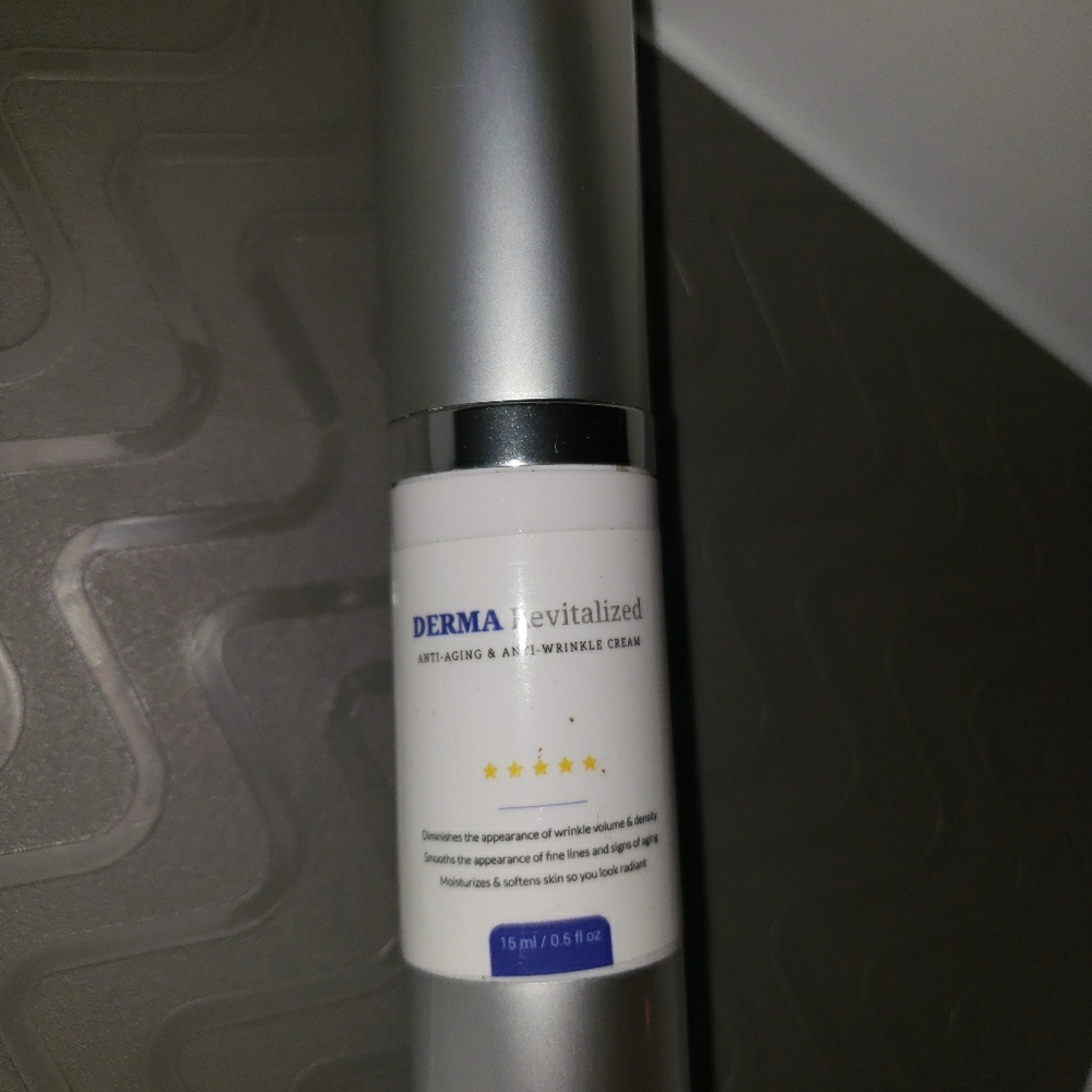 Anti-wrinkle and anti-aging cream